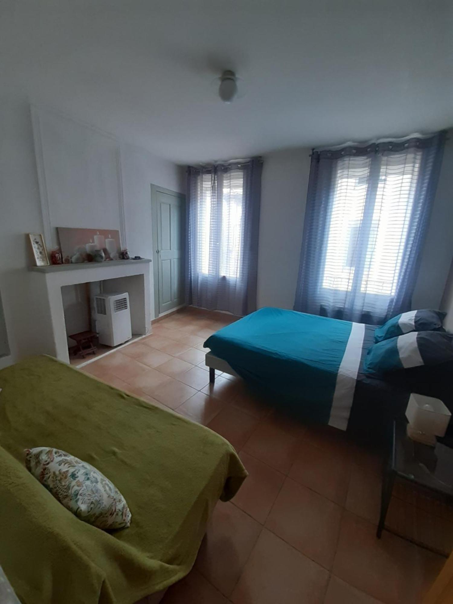 Apt En Luberon Appartement 3 Chambres Et Garage Privee Luaran gambar